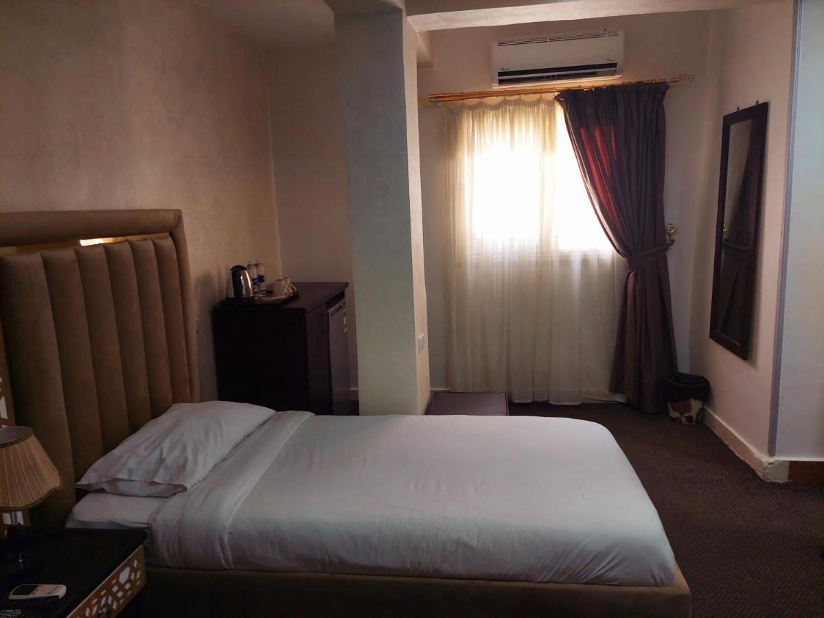 Golden Pyramids Bed & Breakfast