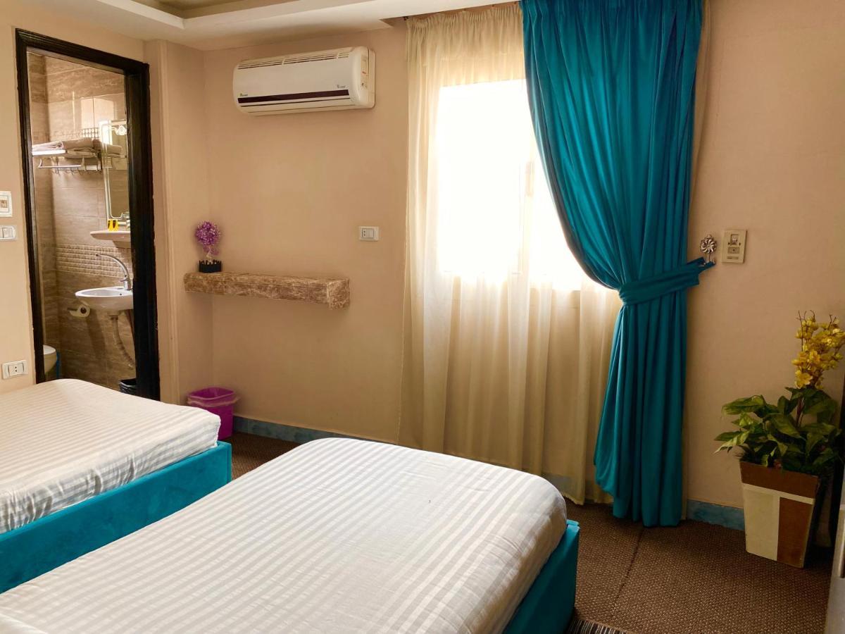 Golden Pyramids Bed & Breakfast