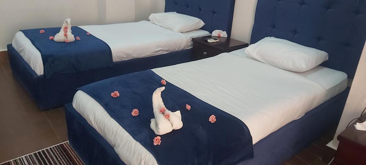 Bed and breakfast Golden Pyramids *